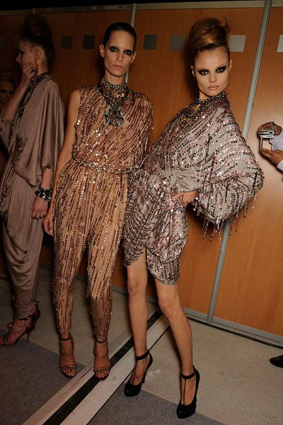 Look 64
